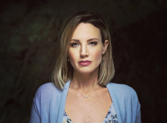 Brianne Davis - Six (2018) 2x04 &#039;Seesaw&#039;