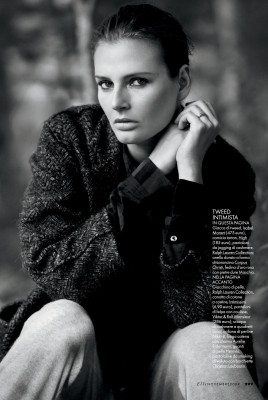 Bridget Hall ~ Elle Italia November 2009 by Matt Jones