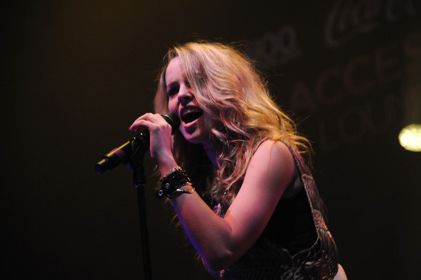 photo 9 in Bridgit Mendler gallery [id633722] 2013-05-14 00:00:00
