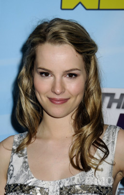 photo 4 in Mendler gallery [id597910] 2013-01-22 00:00:00