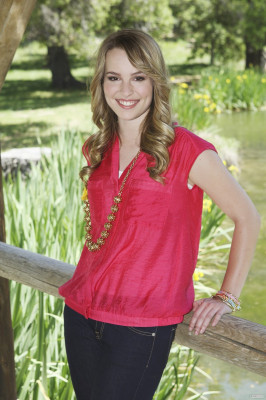 photo 27 in Bridgit Mendler gallery [id597917] 2013-01-22 00:00:00