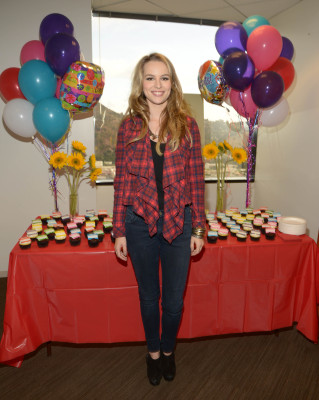photo 13 in Bridgit Mendler gallery [id654209] 2013-08-01 00:00:00