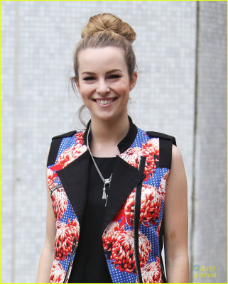 photo 15 in Bridgit Mendler gallery [id696583] 2014-02-04 00:00:00