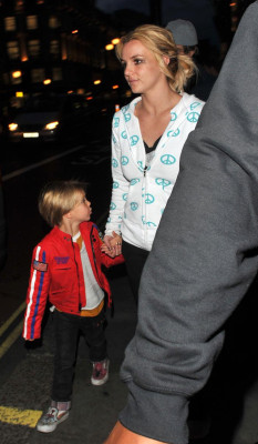 photo 21 in Britney Spears gallery [id437188] 2011-11-17 00:00:00