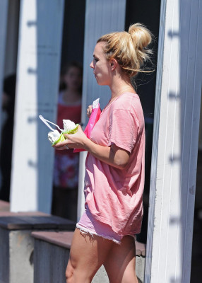 photo 15 in Britney Spears gallery [id416455] 2011-09-05 00:00:00