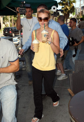 photo 4 in Britney Spears gallery [id389215] 2011-04-27 00:00:00
