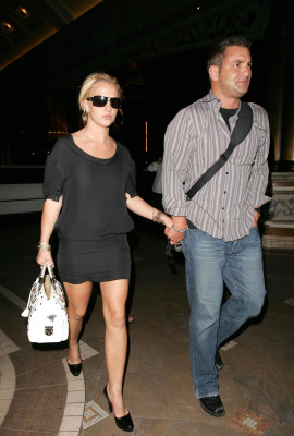 photo 24 in Britney Spears gallery [id436716] 2011-11-17 00:00:00