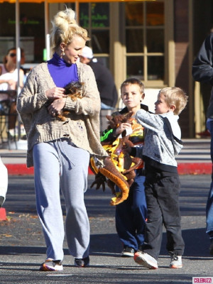 photo 25 in Britney Spears gallery [id592635] 2012-12-25 00:00:00