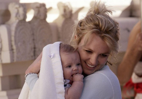 photo 20 in Britney Spears gallery [id511006] 2012-05-15 00:00:00