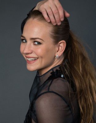 Brittany Robertson pic #883826