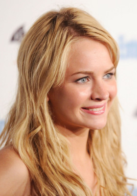 Brittany Robertson pic #514298