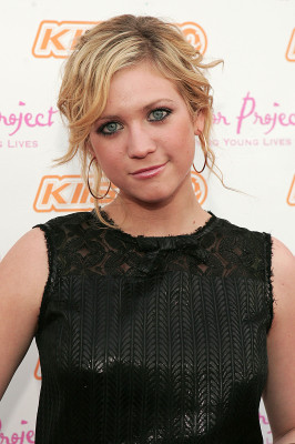 photo 20 in Brittany Snow gallery [id146966] 2009-04-06 00:00:00