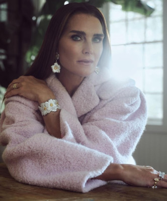 Brooke Shields ~ NY Post&#039;s Alexa Magazine, Dec 2021