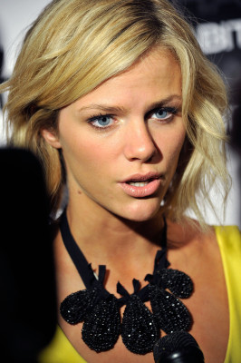 photo 27 in Brooklyn Decker gallery [id397486] 2011-05-26 00:00:00