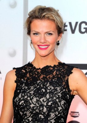 Brooklyn Decker pic #445440