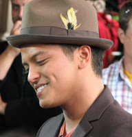 Bruno Mars pic #417349