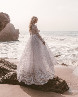Bryana Holly for Lurelly Bridal // 2020