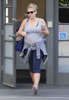 photo 13 in Busy Philipps gallery [id601671] 2013-01-29 00:00:00