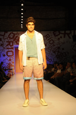 Caio Castro  pic #558185