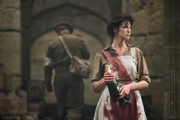 Caitriona Balfe - &quot;Outlander&quot; 1x01 - Sassenach Stills