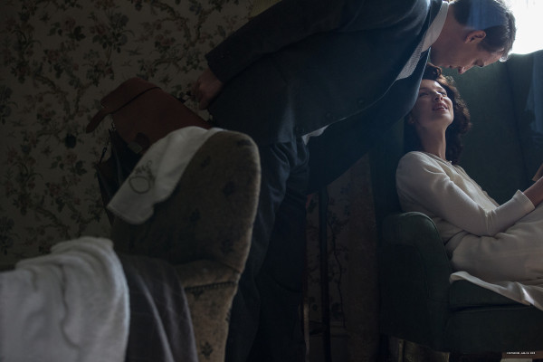 Caitriona Balfe - &quot;Outlander&quot; 1x01 - Sassenach Stills