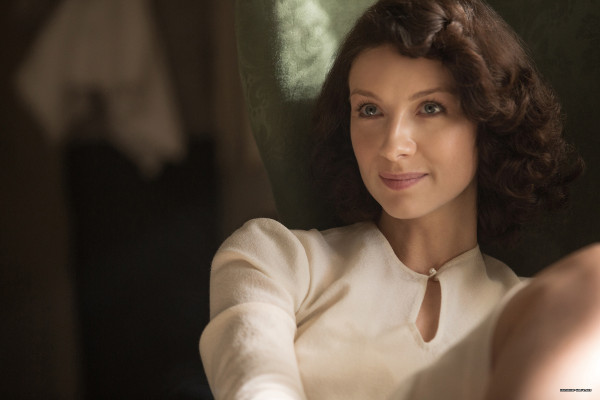 Caitriona Balfe - &quot;Outlander&quot; 1x01 - Sassenach Stills