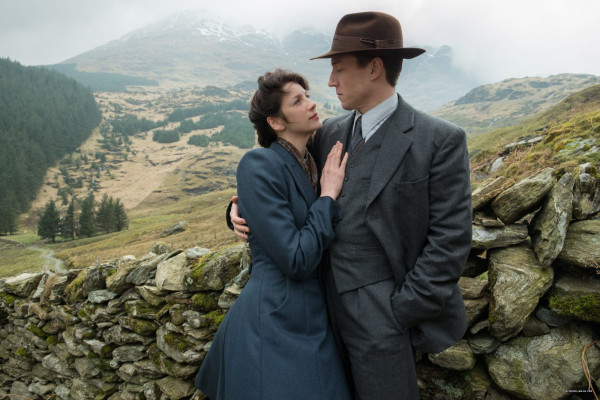 Caitriona Balfe - &quot;Outlander&quot; 1x01 - Sassenach Stills