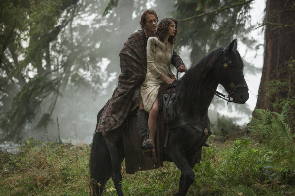 Caitriona Balfe - &quot;Outlander&quot; 1x01 - Sassenach Stills