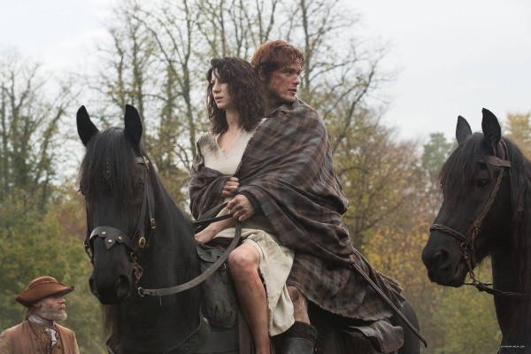 Caitriona Balfe - &quot;Outlander&quot; 1x02 - Castle Leoch Stills