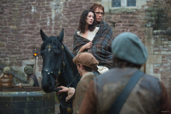 Caitriona Balfe - &quot;Outlander&quot; 1x02 - Castle Leoch Stills