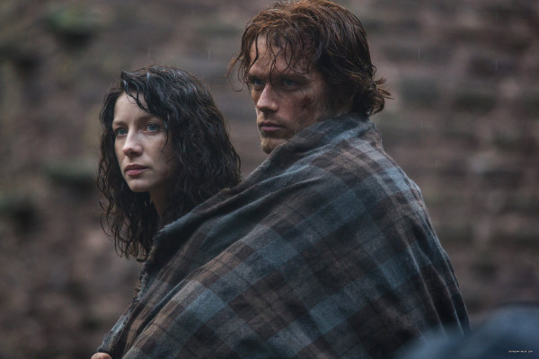Caitriona Balfe - &quot;Outlander&quot; 1x02 - Castle Leoch Stills