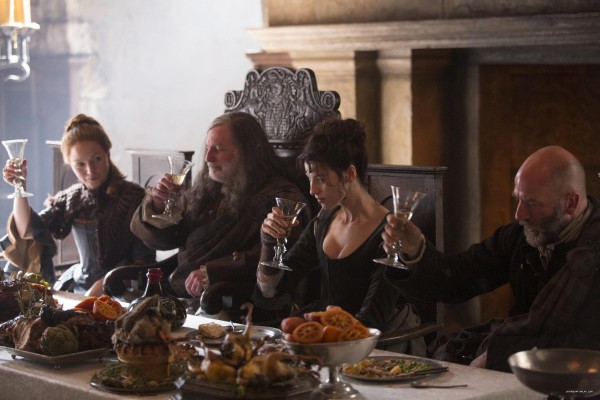 Caitriona Balfe - &quot;Outlander&quot; 1x02 - Castle Leoch Stills