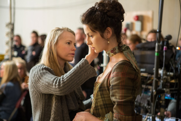 Caitriona Balfe - &quot;Outlander&quot; Season 1 - Behind the Scenes