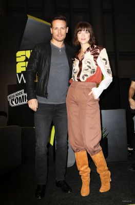 Caitriona Balfe - New York Comic Con SYFY Wire - 10/06/18