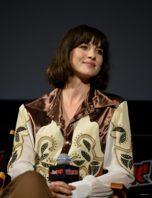 Caitriona Balfe - New York Comic Con Panel 10/06/18