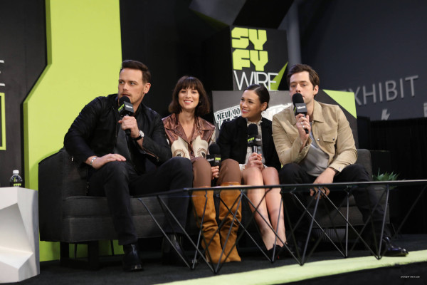 Caitriona Balfe - New York Comic Con SYFY Wire - 10/06/18