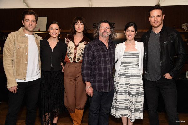 Caitriona Balfe - New York Comic Con - Signing 10/06/18