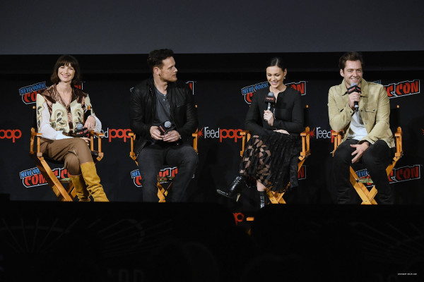 Caitriona Balfe - New York Comic Con Panel 10/06/18