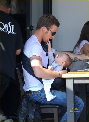 photo 29 in Cam Gigandet gallery [id306337] 2010-10-22 00:00:00