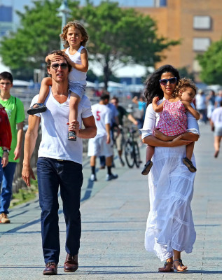 Camila Alves pic #540928