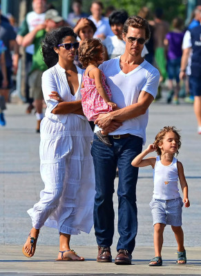 Camila Alves pic #540918