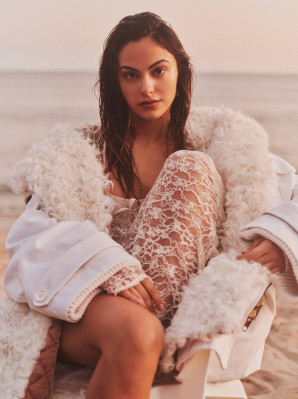 Camila Mendes by Zoey Grossman for Vogue Mexico (2024)
