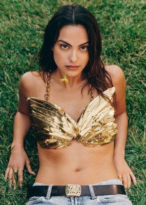 Camila Mendes by Zoey Grossman for Vogue Mexico (2024)