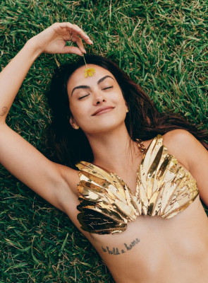 Camila Mendes – for Vogue Mexico, April 2024 