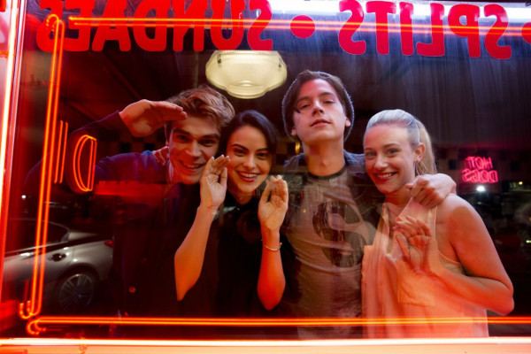 Camila Mendes pic #945875