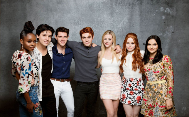 Camila Mendes pic #1010054