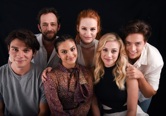 Camila Mendes pic #1010063