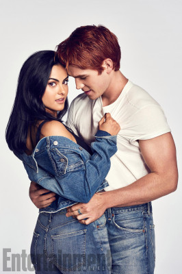 Camila Mendes pic #1010028