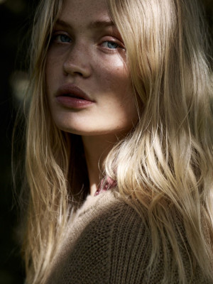 Camilla Forchhammer Christensen – Aiayu Campaign 2018