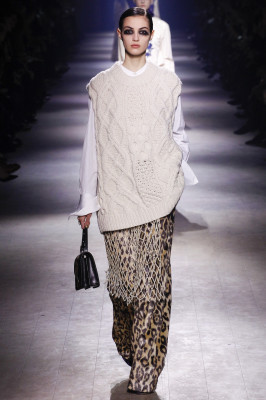 Dries Van Noten Autumn/Winter 2017 Fashion Show in Paris 